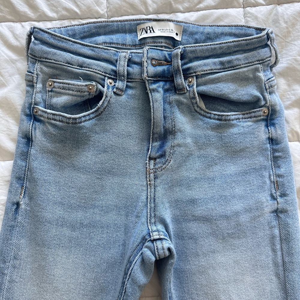 Zara Women's Sky Blue High Rise Jeans